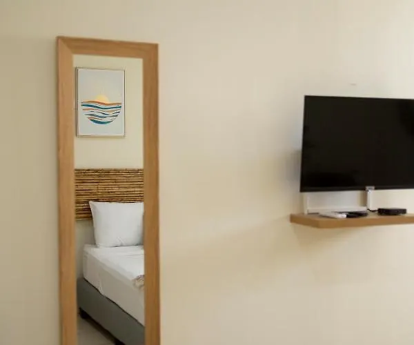 Zulu Surf Hotel 3*