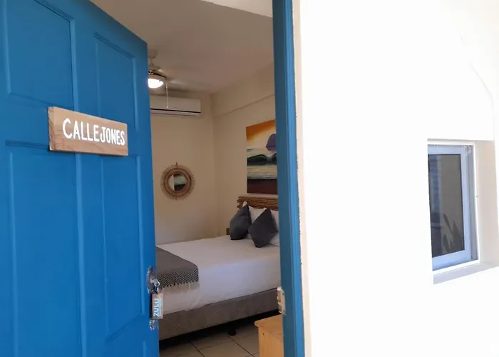 Zulu Surf Hotel 3*