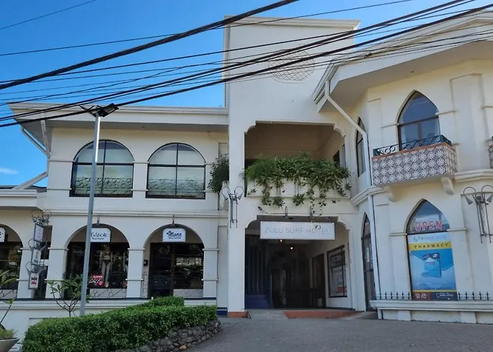 Zulu Surf Hotel 3*