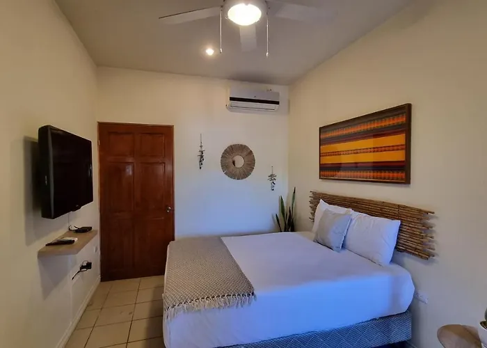 Zulu Surf Hotel