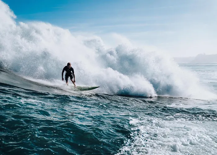 Zulu Surf Hotel 3*